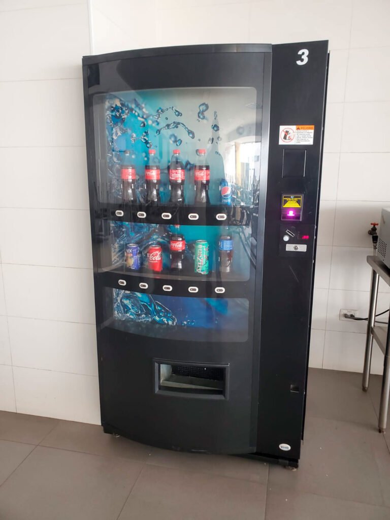 maquina vending en oficina