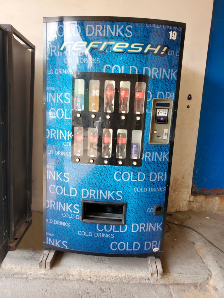 maquina vending en taller